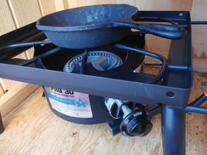 Camp-Chef-Pro-30-Deluxe-One-Burner-Stove.jpg